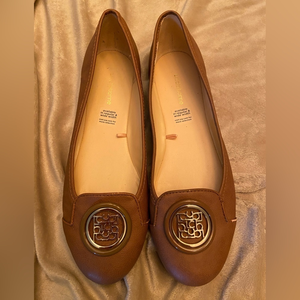 Liz Claiborne Ballet Womens Camel Selma Brown Flat Slip On Signature Size 8